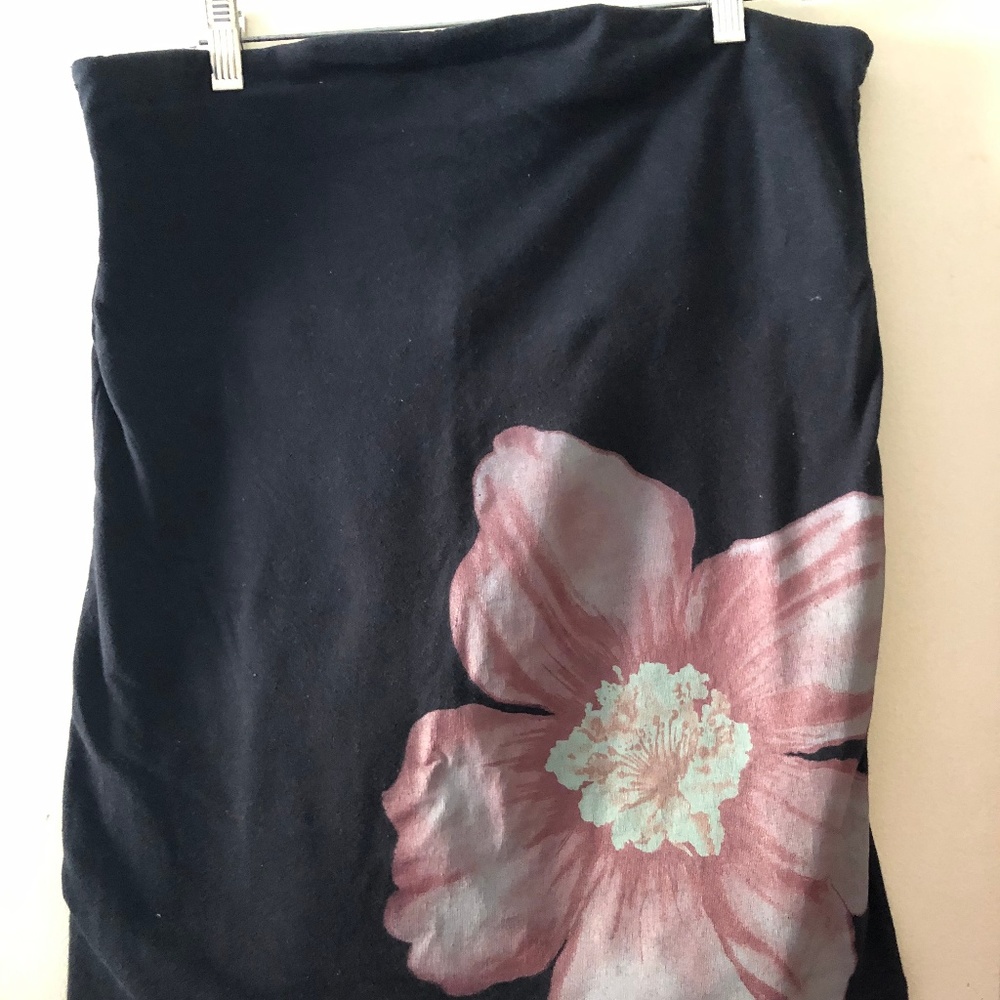 FLOWERED HALTER TOP